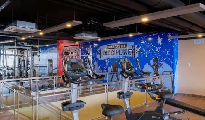 Classy 2br At Eastwood With Pool And Skyline View * Manila